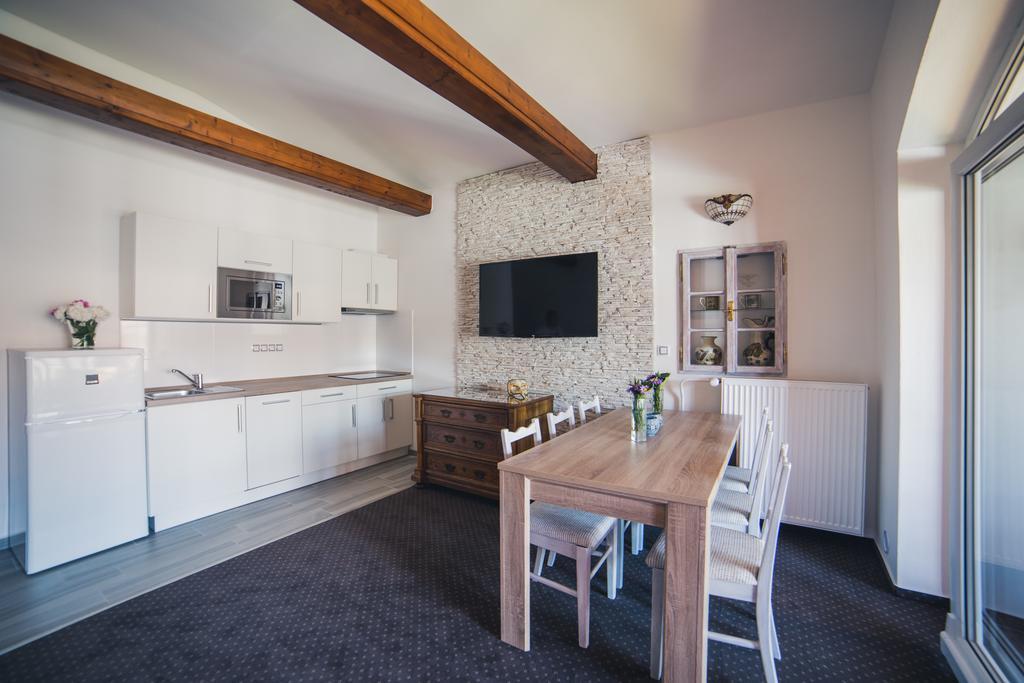 Apartmany U Papousku Jindřichŭv Hradec Ngoại thất bức ảnh