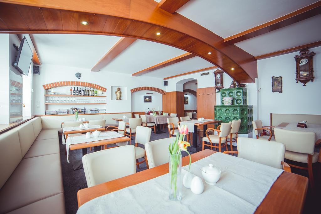 Apartmany U Papousku Jindřichŭv Hradec Ngoại thất bức ảnh
