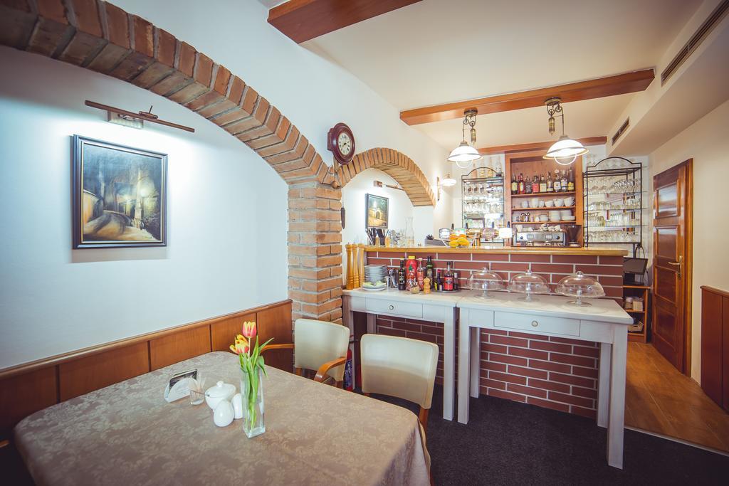 Apartmany U Papousku Jindřichŭv Hradec Ngoại thất bức ảnh