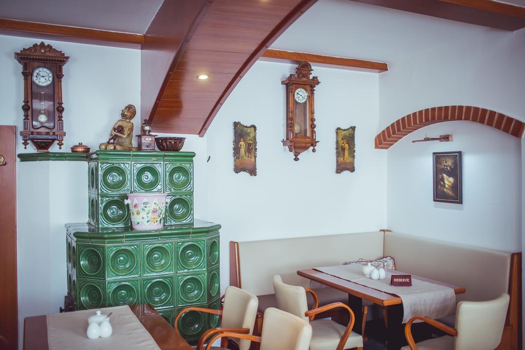 Apartmany U Papousku Jindřichŭv Hradec Ngoại thất bức ảnh